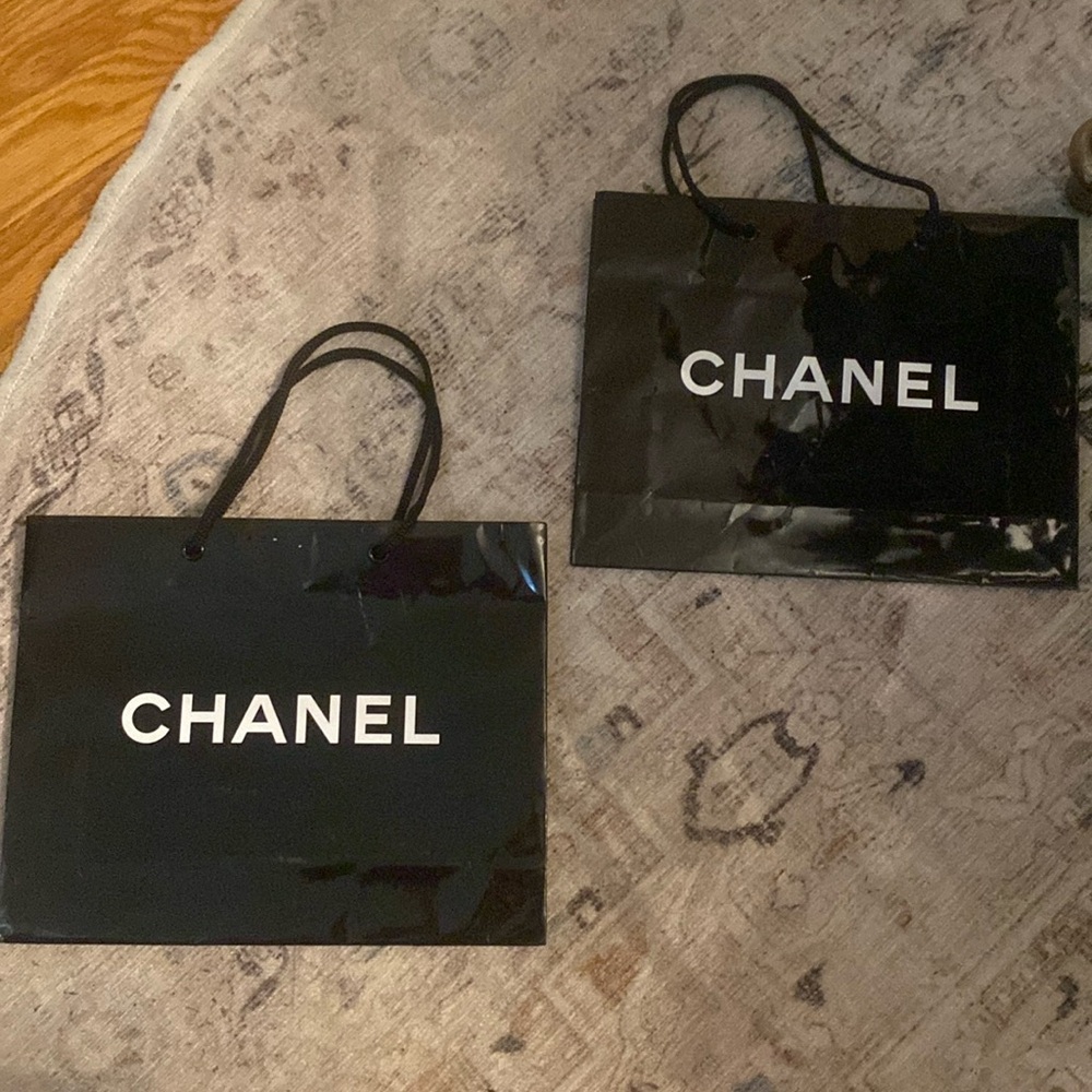 SET OF 2 CHANEL SMALL SIZE PAPER BAGS